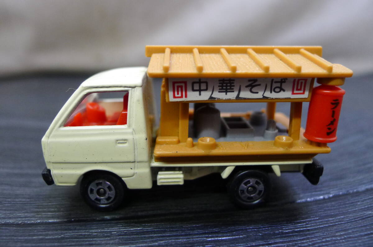 BB001 TOMY/トミカ ミニカー/中華そば SUZUKI/スズキ CARRY/キャリー No.31 1/55 トミー ラーメン ミニカー趣味 コレクション★日本製/60_画像2