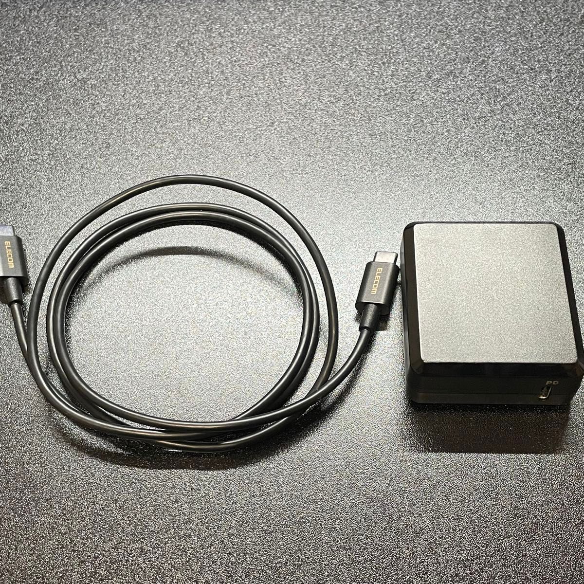 USB PD18W C-Cやわらか耐久線付 AC充電器