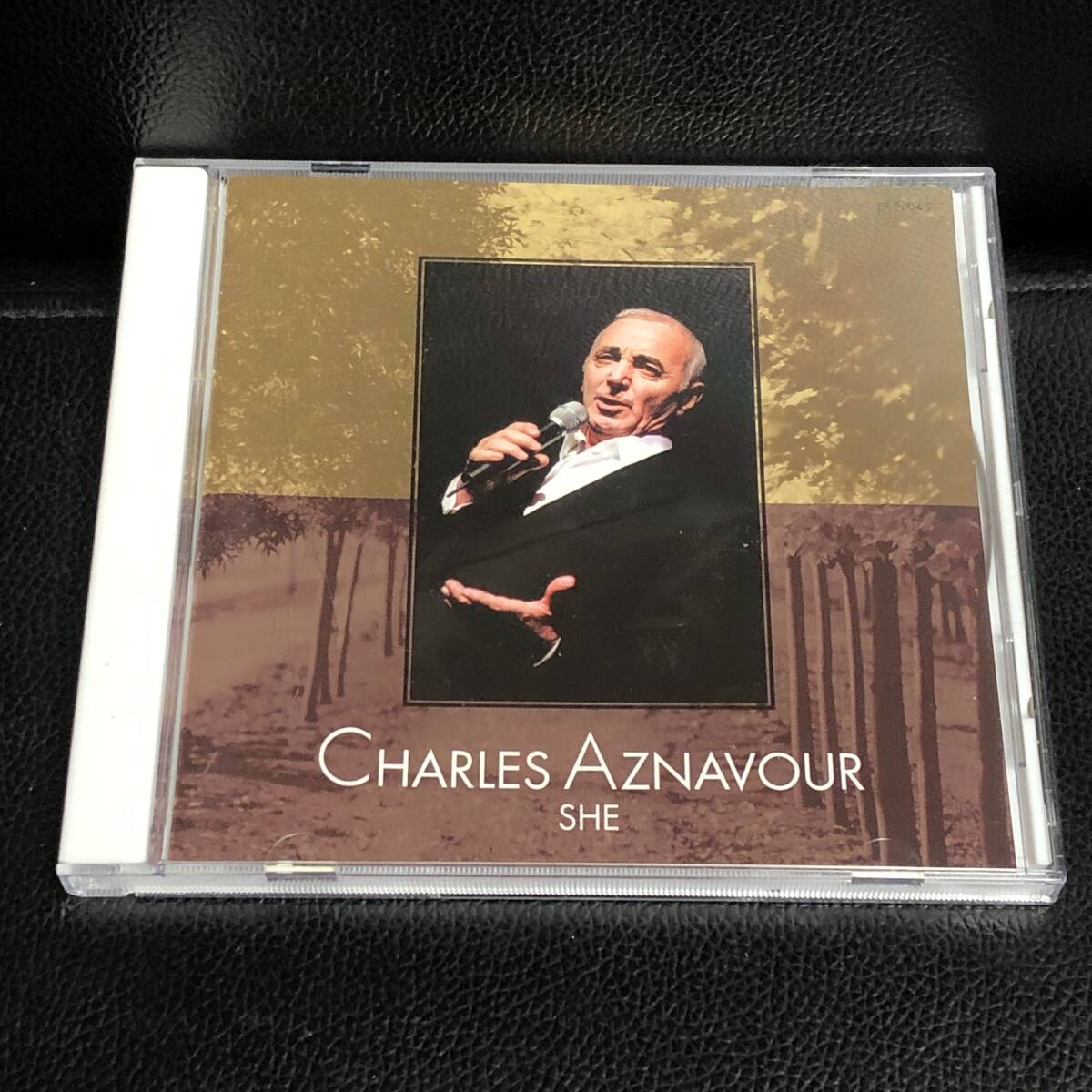 《中古》 音楽CD 「Charles Aznavour：SHE」 シャルル・アズナヴール シャンソン アルバム_画像1