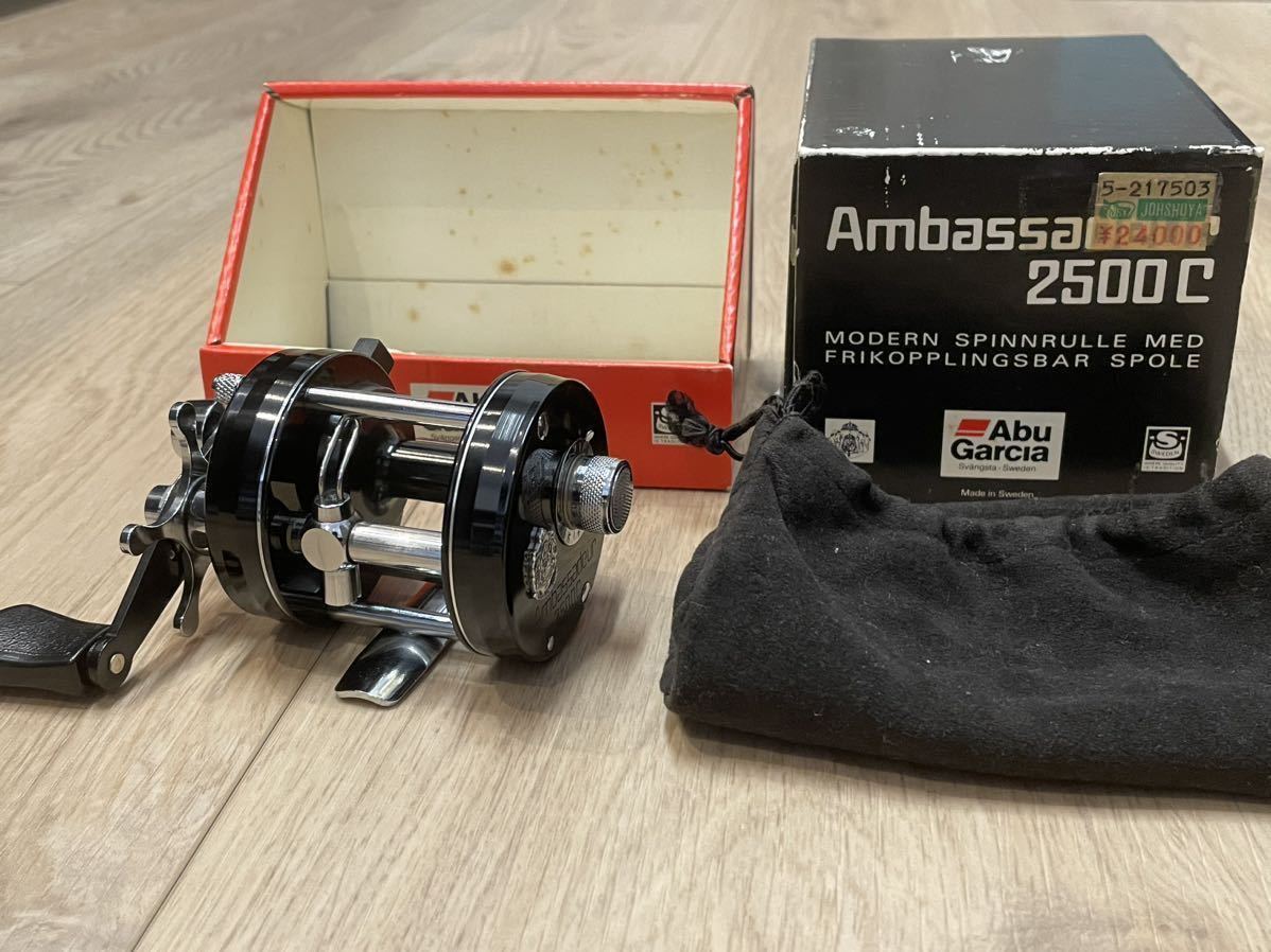 アンバサダー 2500C アブガルシア ABU アブ Ambassadeur 未使用？　極美品！　ブラック　フットNo.（90-0 90-91）_画像1