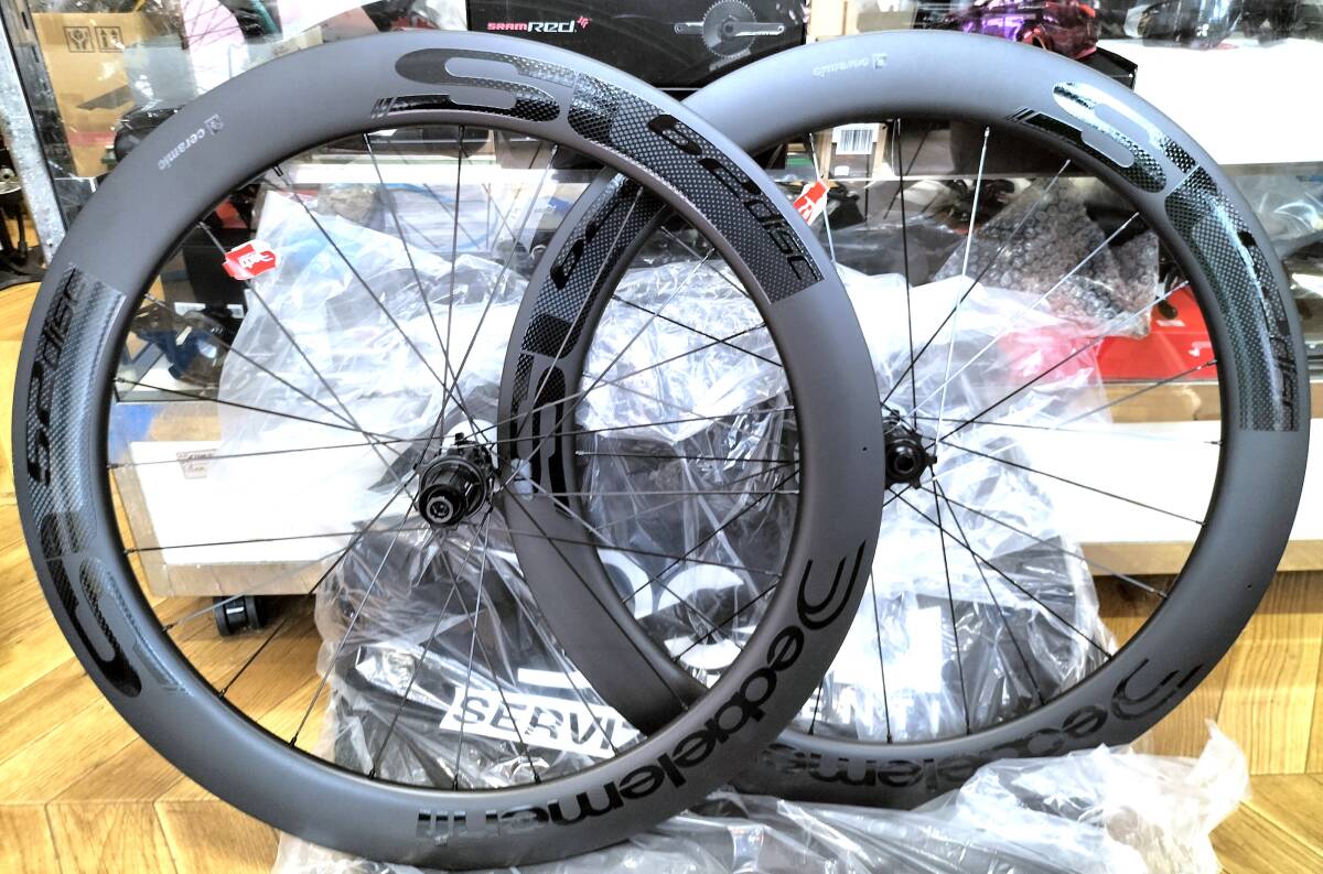 新品 DEDA ELEMENTI SL62 DB WO(F+R) センターロック|Yahoo 新品 DEDA ELEMENTI SL62 DB WO(F+R) センターロック|Yahoo