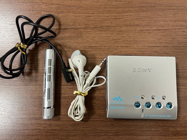 大G「18824」【ジャンク】SONY MDLP MD WALKMAN ウォークマン MZ-E810SP_画像1