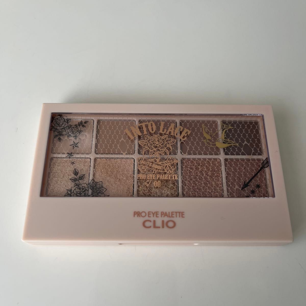 新品未使用　CLIO PRO EYE PALETTE 08 INTO LACE