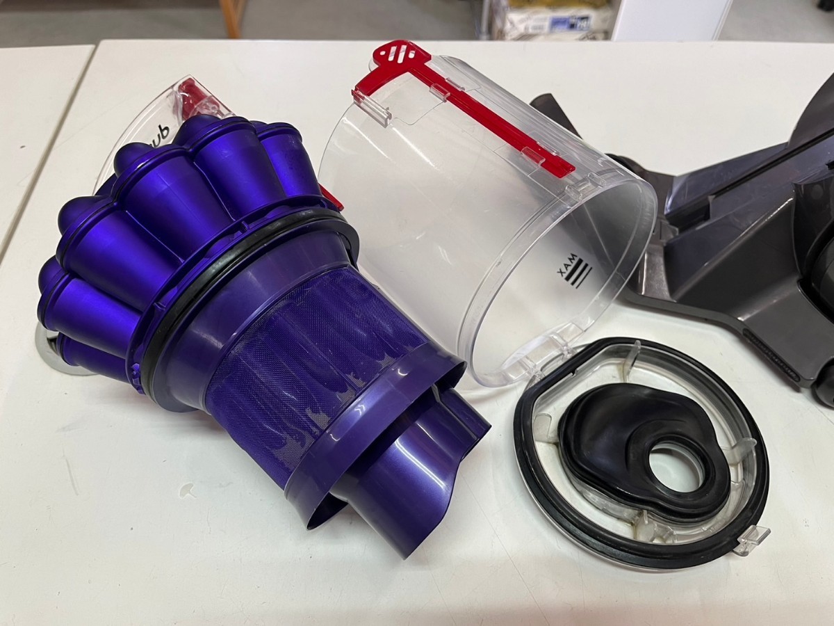 ○ dyson ダイソンボール DC48 キャニスター掃除機 コンプリートキット付属 サイクロン式クリーナー 内部清掃済 動作確認OK 中古品 ③_画像6