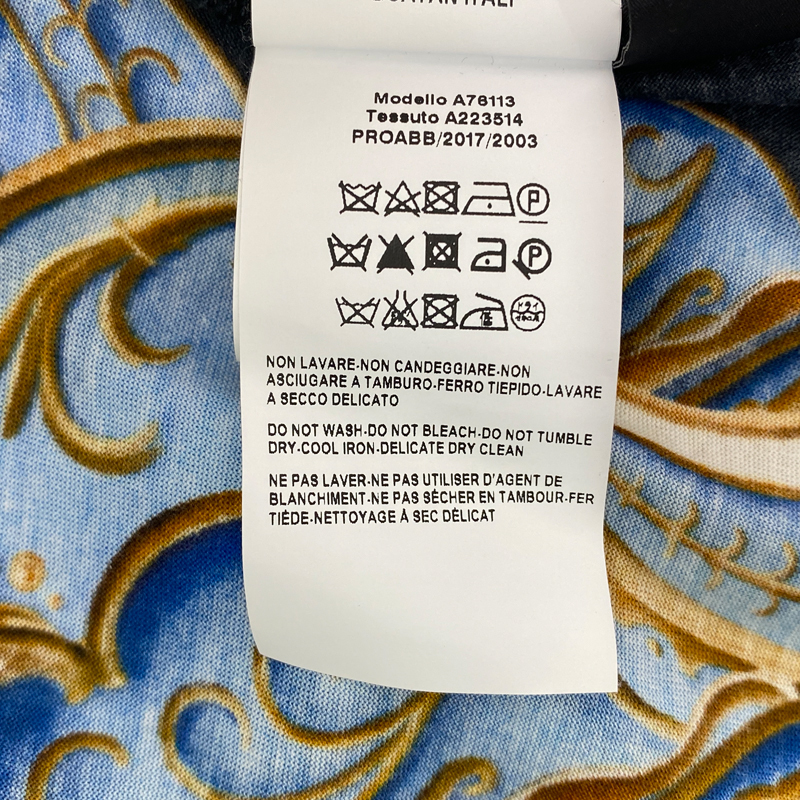 VERSACEヴェルサーチ　Tシャツ　半袖　カットソー　メデューサ　総柄　プリント　ブラック　中古A【辻屋質店A2500】_画像6