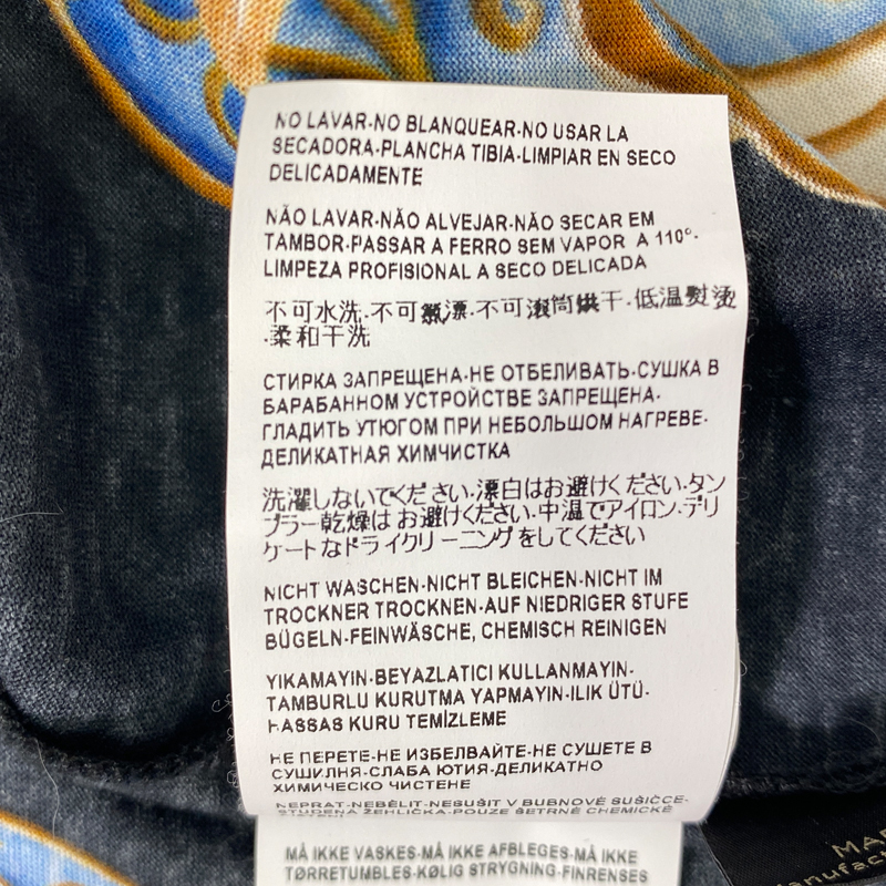 VERSACEヴェルサーチ　Tシャツ　半袖　カットソー　メデューサ　総柄　プリント　ブラック　中古A【辻屋質店A2500】_画像7