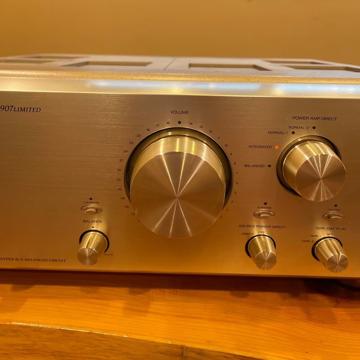 SANSUI サンスイ AU-α907 limited 整備済みの中古です。の画像3