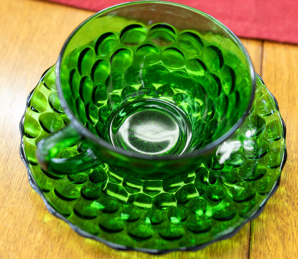 おすすめ！ ファイヤーキング フォレストグリーン バブル カップ & ソーサー ガラス コーヒー ティー 紅茶 ハーブ アンティーク ビンテージの画像3