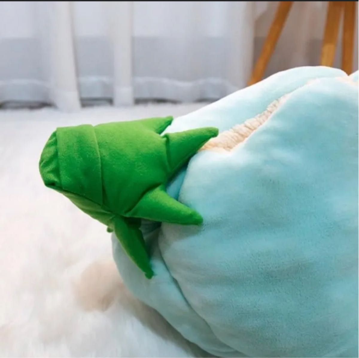 猫ベッド エンドウ型 寝袋暖かい　ペットベッド ふわふわ 