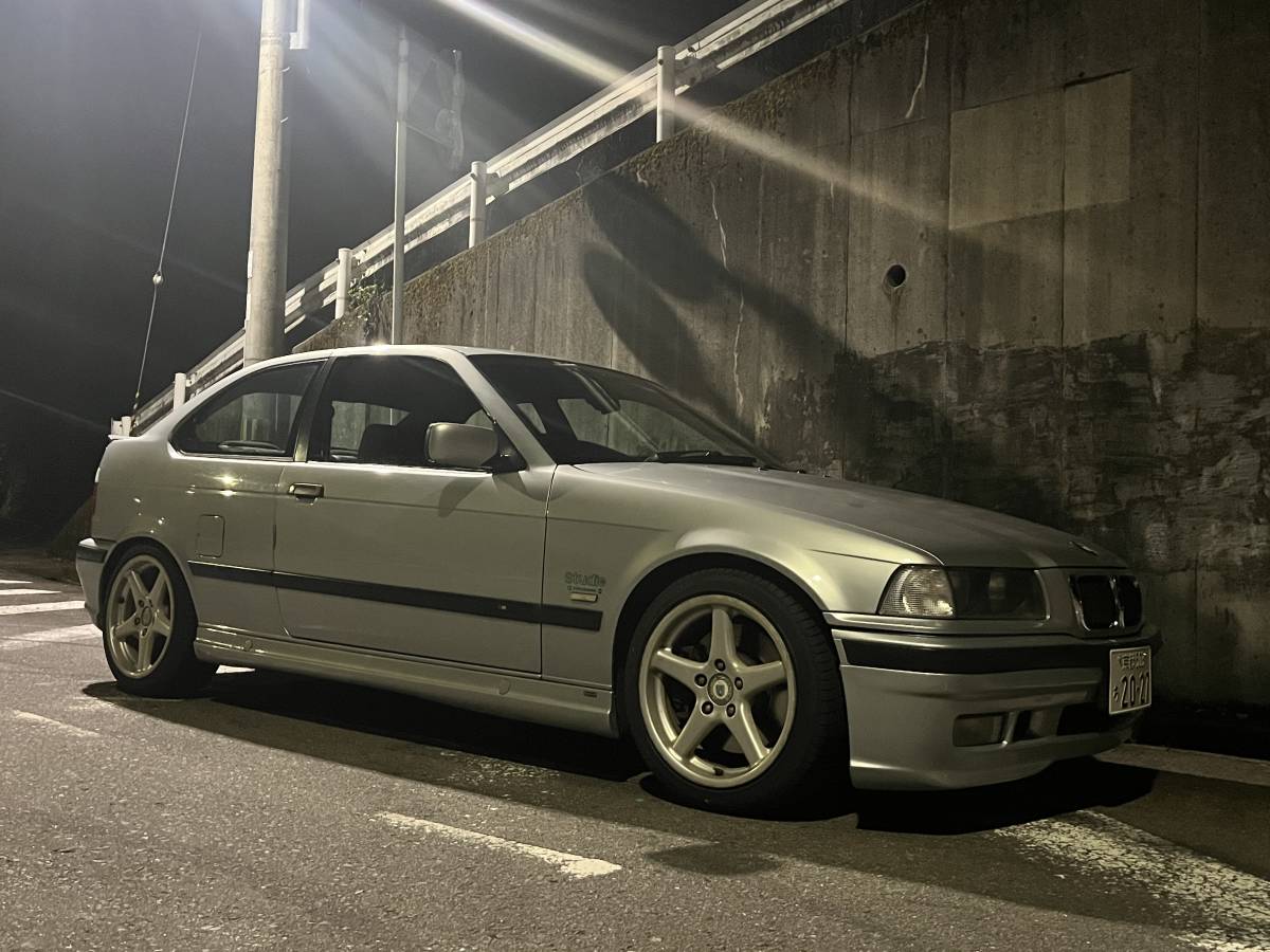 BMW e36 3シリーズ コンパクト 318ti 後期 CG19 載せ替え5MT カスタム多数 _画像2