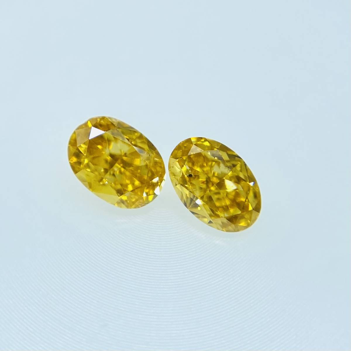 FANCY VIVID ORANGE YELLOW 0.149ct＆0.174ct/OV/RT2471/CGL_画像3