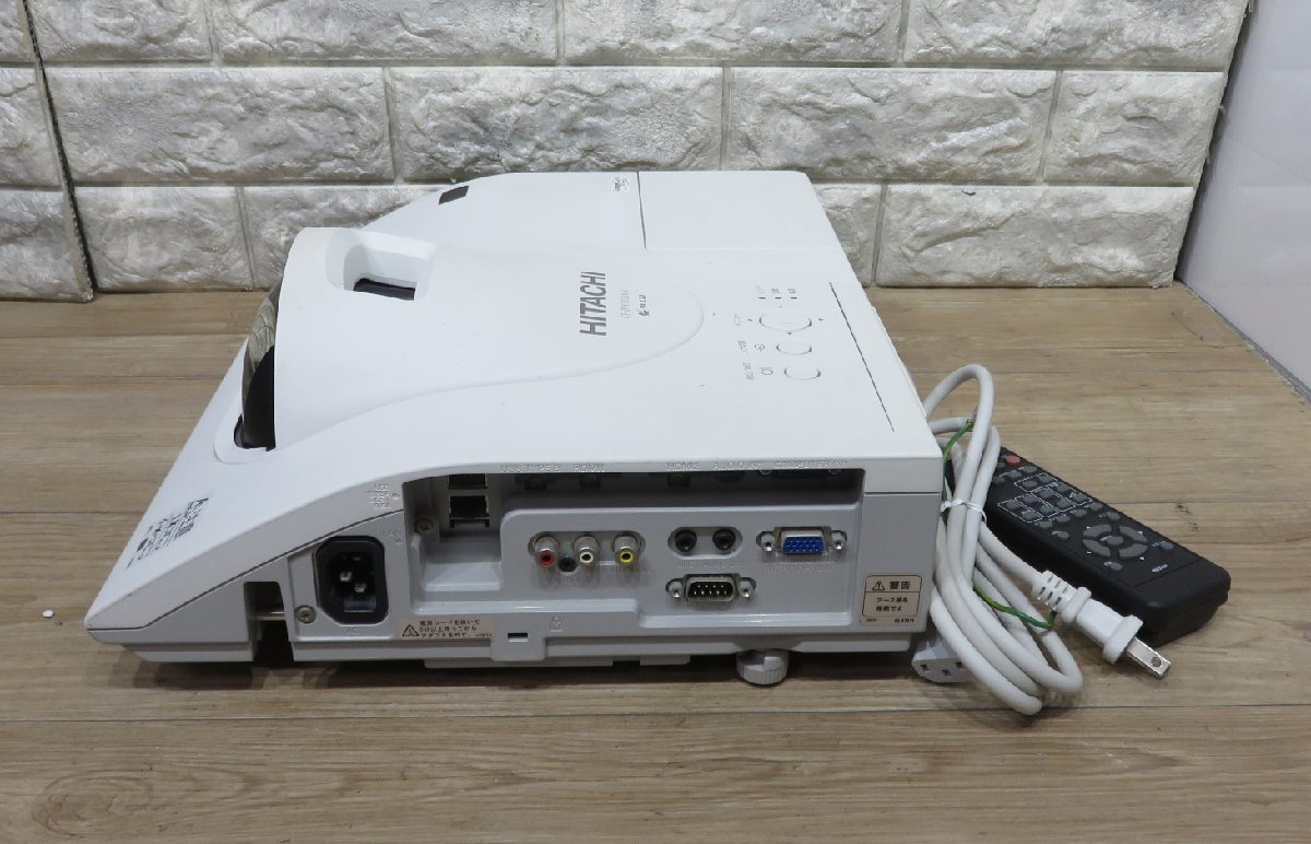 ★≪中古品≫Hitachi プロジェクター CP-BW302WN [t24021520]_画像2