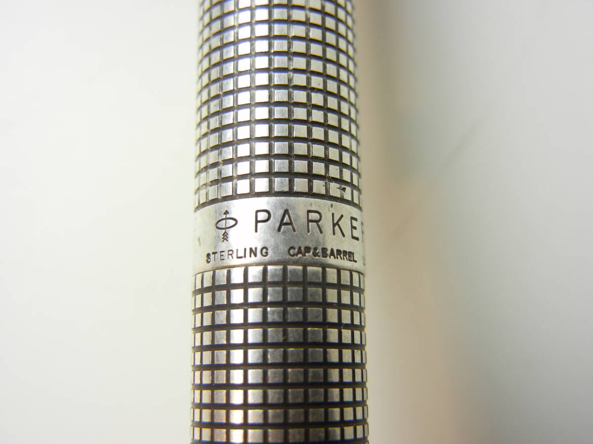 万年筆◇PARKERパーカー STERLING CAP & BARREL USA ペン先:14K 格子柄_画像7