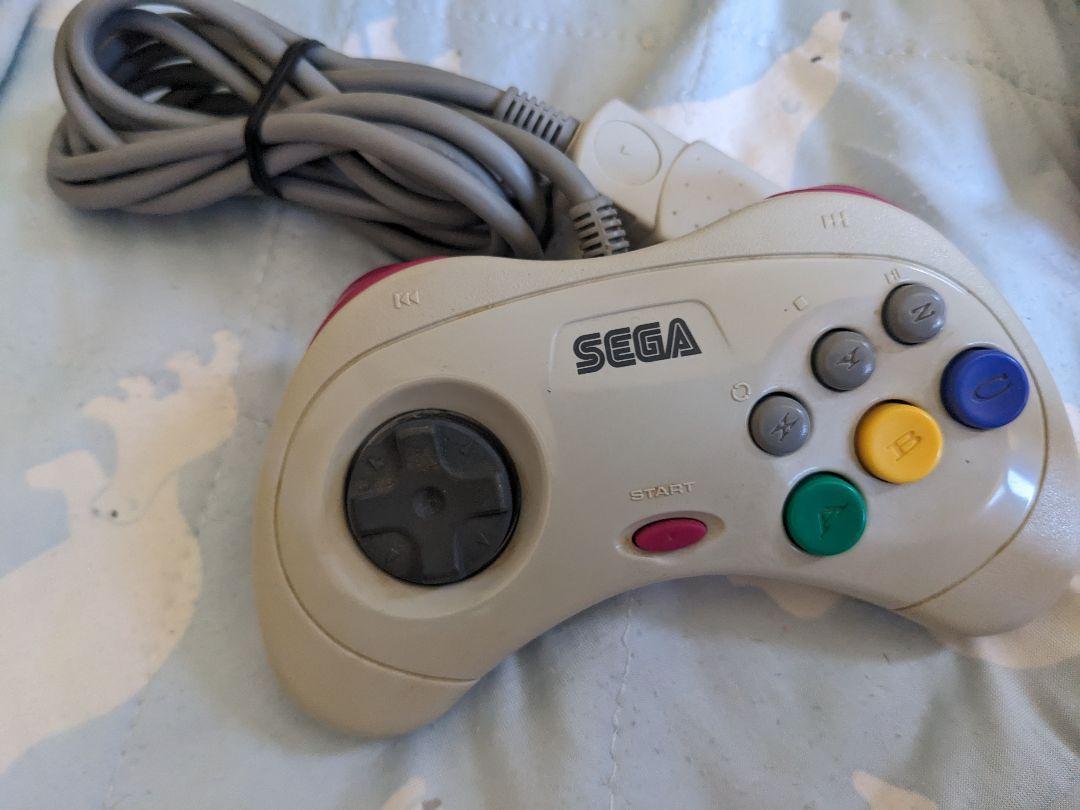１ штука  　SEGA　 Sega Saturn    контроллер 　 белый 　 HSS-0101