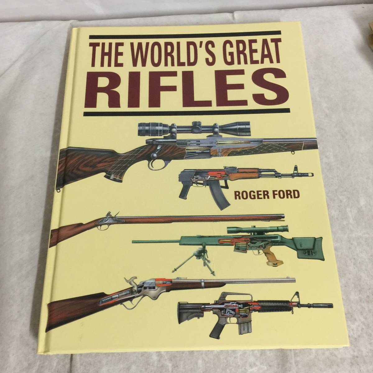 ●世界のライフル The World's Great Rifles 洋書　【24/0202/01_画像1