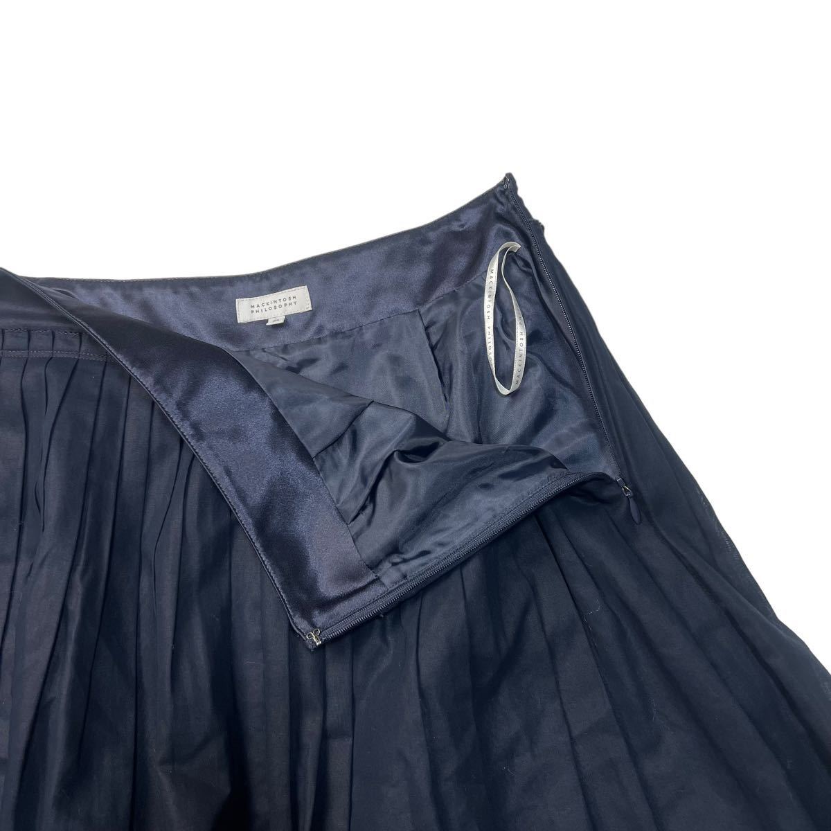 MACKINTOSH PHILOSOPHY Macintosh firosofi- skirt pleat navy blue color size 34 knee height 