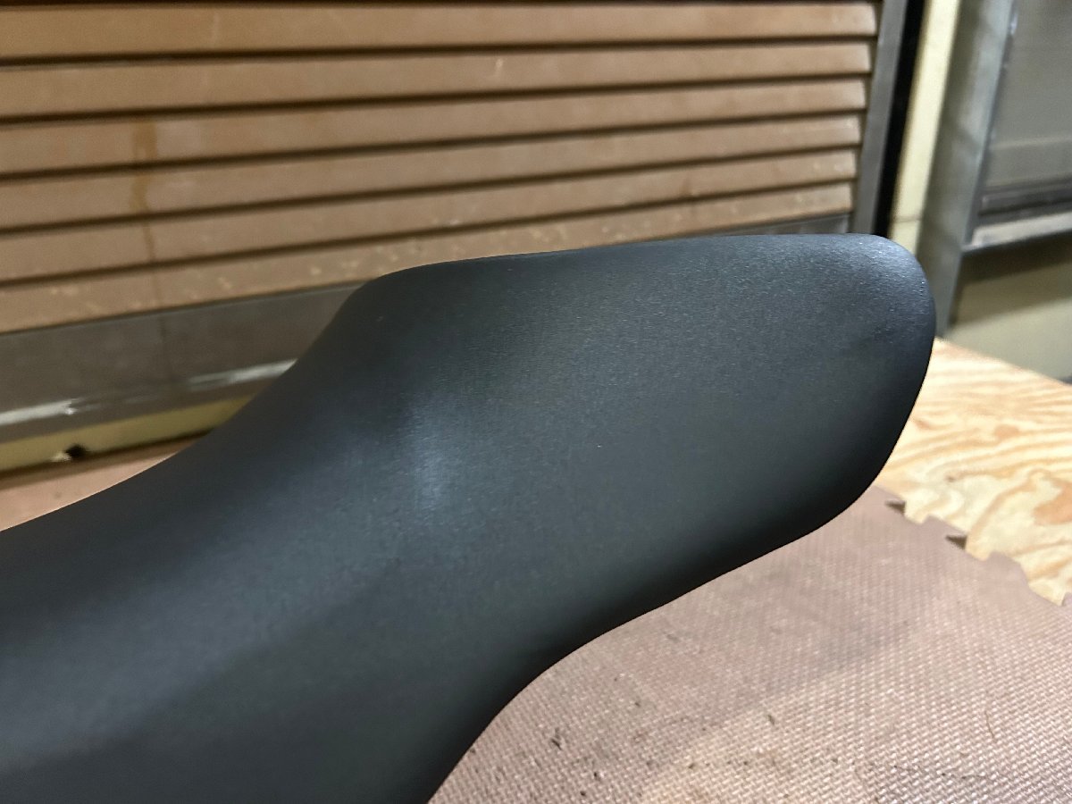 BMW R1250RS seat 52538534316 re-upholstering 