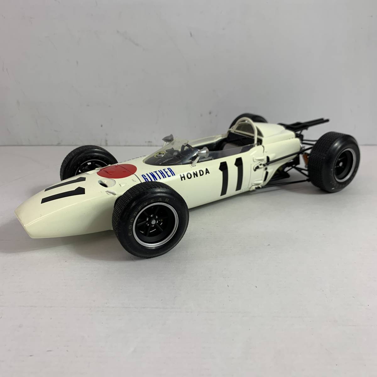 (24691)〓【カーモデル】タミヤ ホンダ F-1 RA272 1/12 コレクターズ クラブ・スペシャル 【メキシコGP/完成モデル】 中古品_画像2