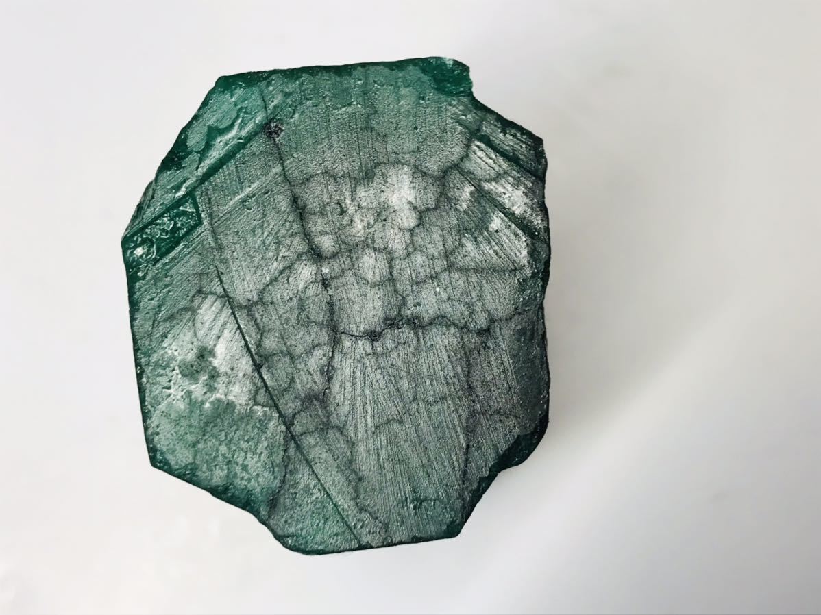 【1点限り】天然ベリル エメラルド 563.55Ct 鑑定付き 鉱石 emerald beryl パワーストーン 原石 標本 鉱物_画像9