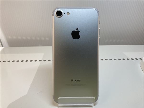 iPhone7[32GB] SIMロック解除 docomo シルバー【安心保証】_画像3