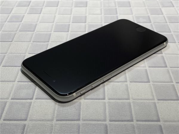 iPhoneSE 第2世代[128GB] SIMロック解除 docomo ホワイト【安 …_画像4