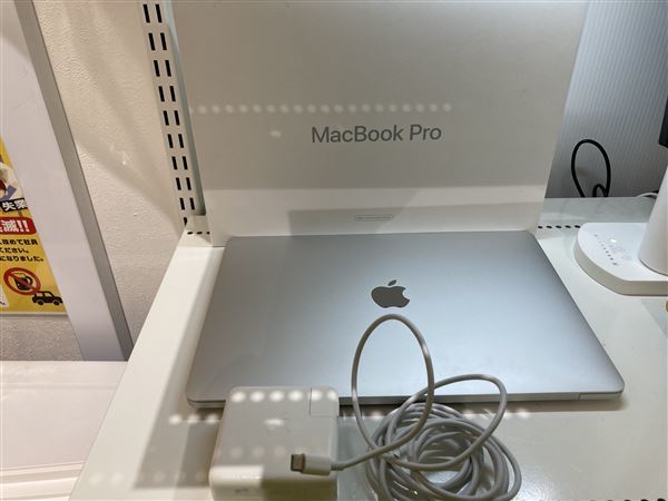 MacBookPro 2018年発売 MR9U2J/A【安心保証】_画像5