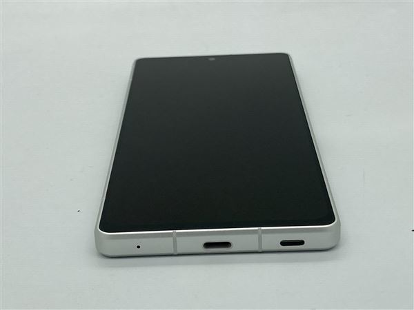 AQUOS R8 SH-52D[256GB] docomo クリーム【安心保証】