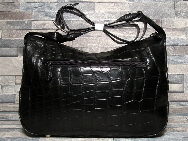  gorgeous JRA. leather crocodile leather diagonal .. shoulder bag 31cm black black silver metal fittings man and woman use wani exotic leather top class 