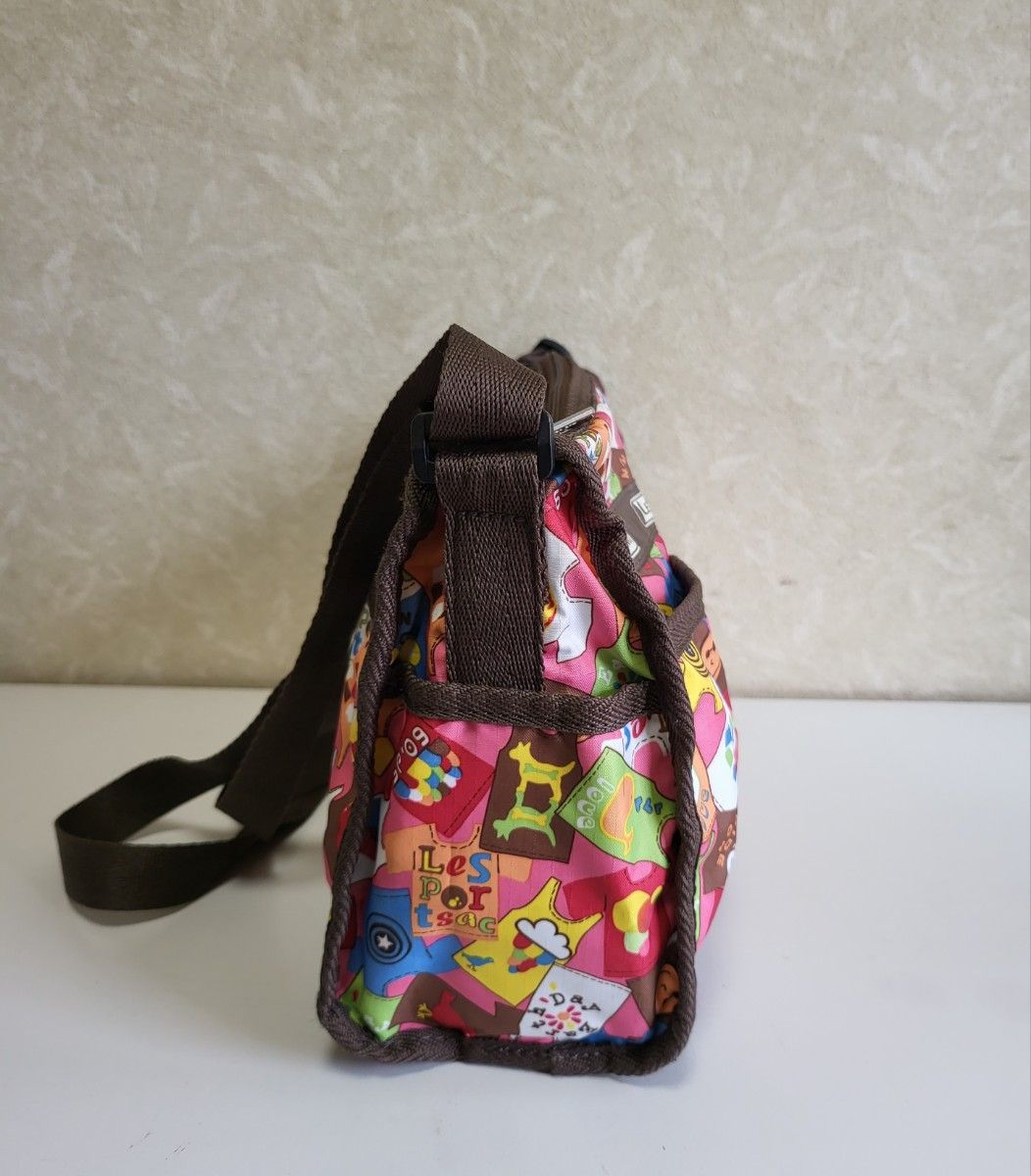 ◆  LeSportsac レスポートサック◆カラフルシャツ柄 ショルダーバッグ