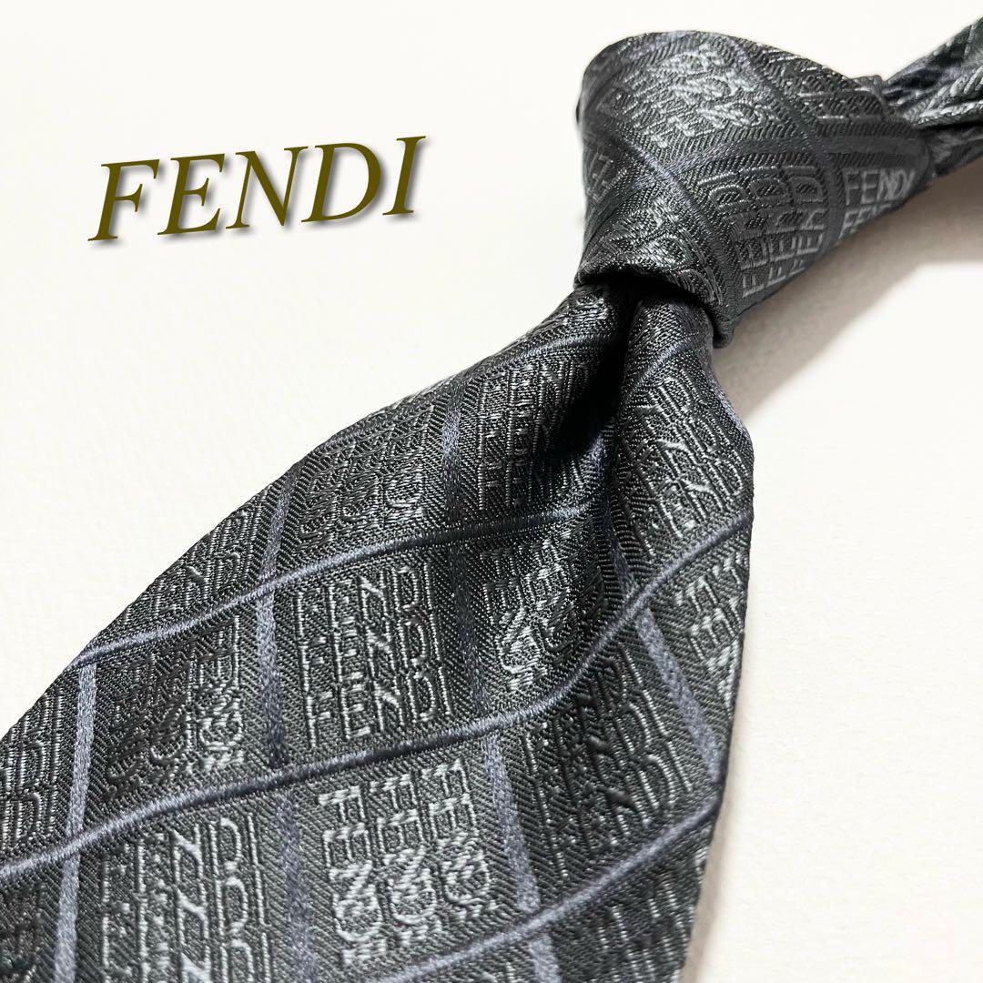 美品】FENDI フェンディ ネクタイ チェック×文字柄 FF ズッカ 美品】FENDI フェンディ ネクタイ チェック×文字柄 FF ズッカ