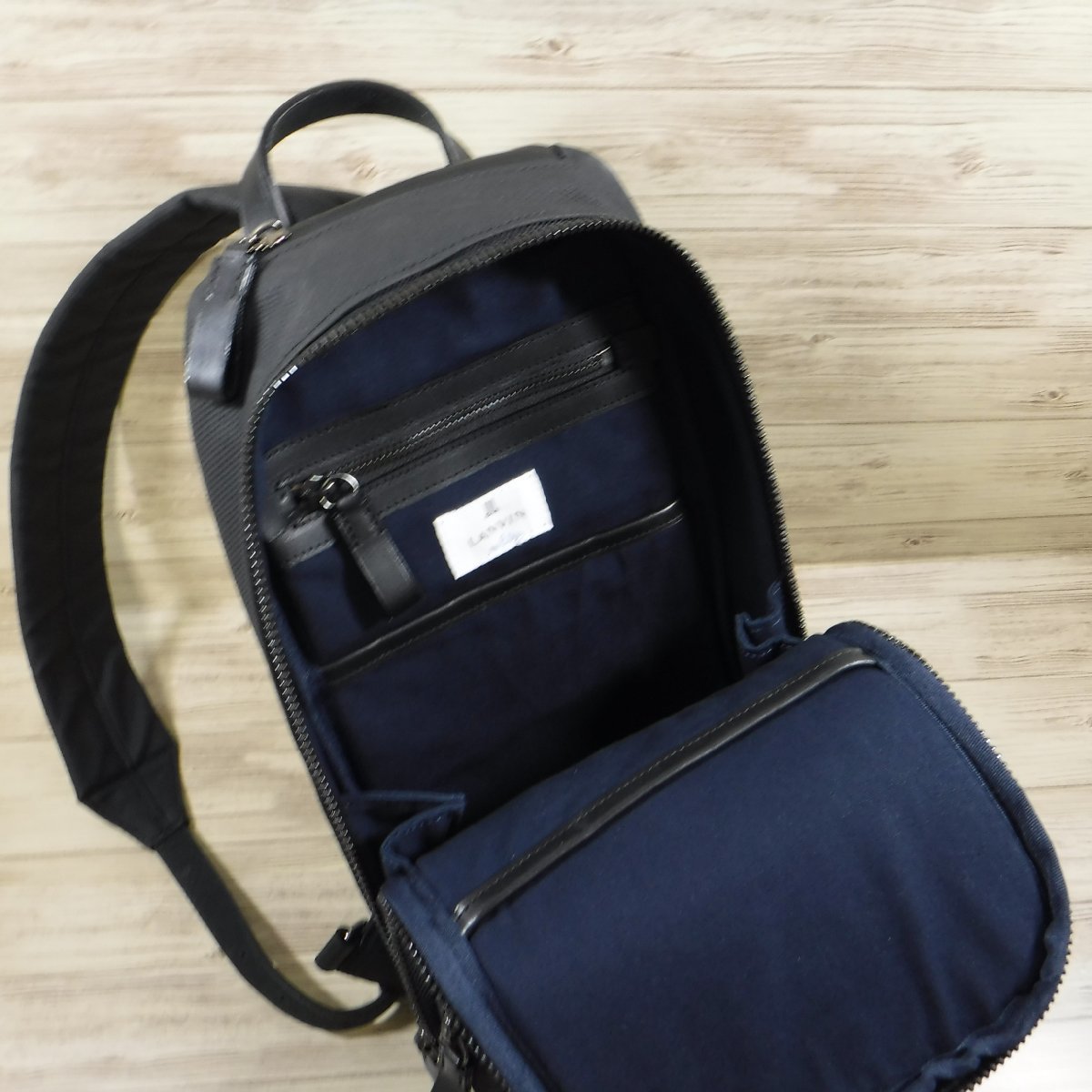 BB564 Lanvin on голубой чёрный one сумка на плечо сумка "body" новый товар черный LANVIN en Bleu