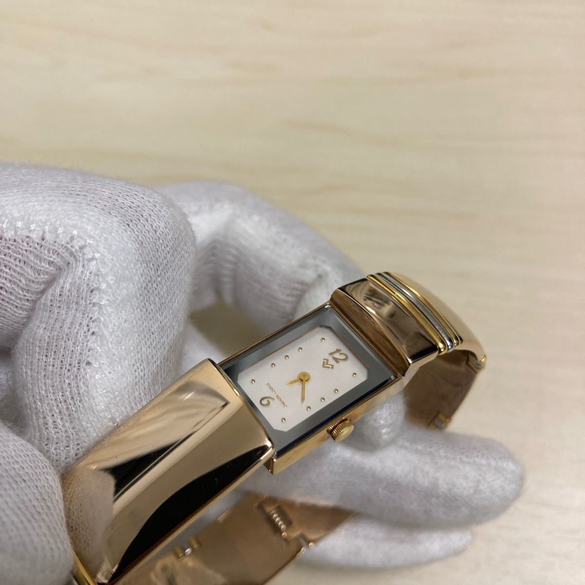 マリオバレンチノ ブレスレット型時計 レディース時計 ゴールド 電池交換済み 動作品の画像7