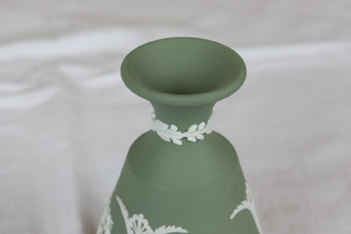 ウェッジウッド　ジャスパー　花瓶　セージグリーン　フラワーベース　WEDGWOOD　イギリス　ヴィンテージ_画像3