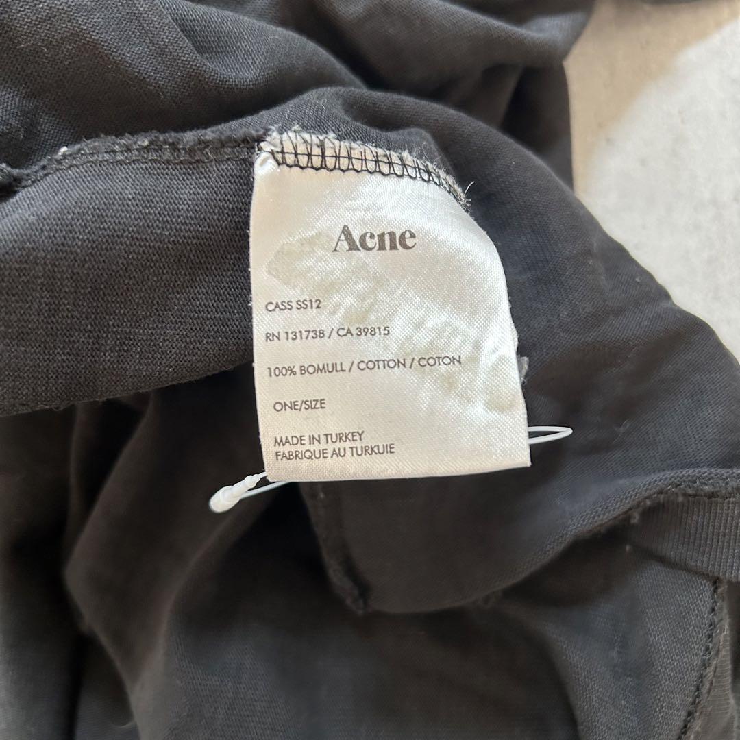 ★ Acne アクネ　デザインTシャツ　ロゴタグ　シンプル　黒　オーバーサイズ