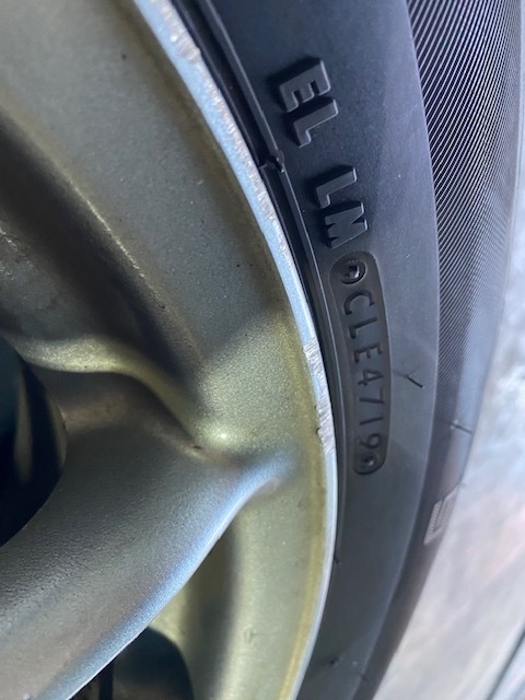 RB1 オデッセイ アブソ 純正 ENKEI アルミホイール 17×7J オフセット55 215/55/R17 銘柄違いタイヤ ☆引き取り歓迎☆千葉市から出品☆_画像7