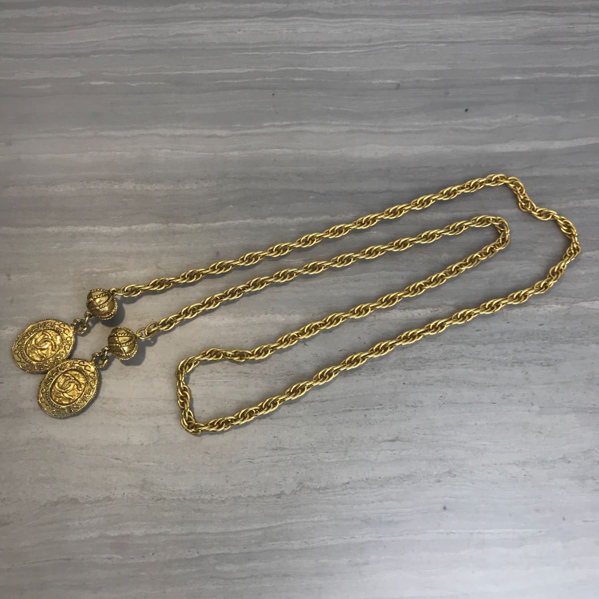 CHANEL シャネル チェーンベルト ゴールドカラー ヴィンテージ CHANEL シャネル チェーンベルト ゴールドカラー ヴィンテージ