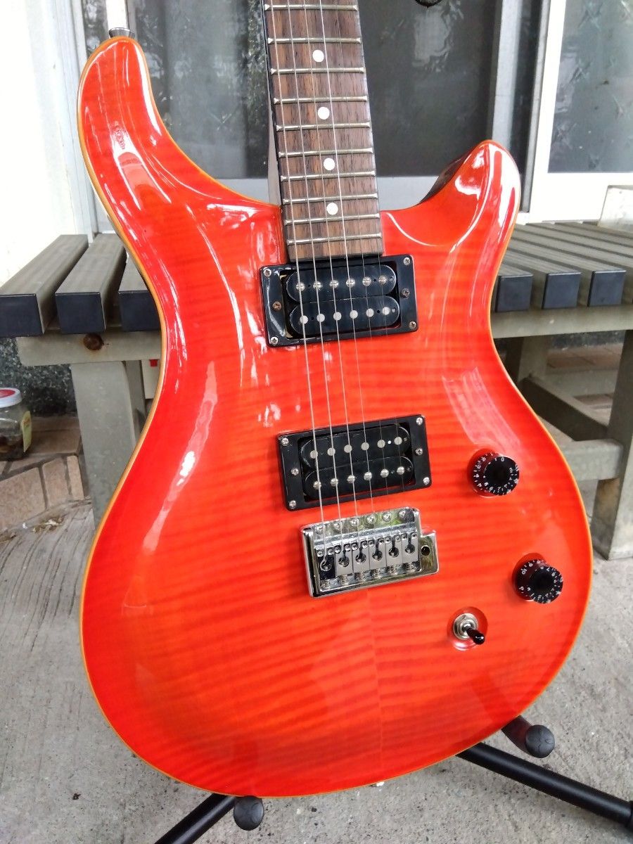 エレキギターSelva SDC-600 serisFTRD セットネック仕様きれい エレキギターSelva SDC-600 serisFTRD セットネック仕様きれい