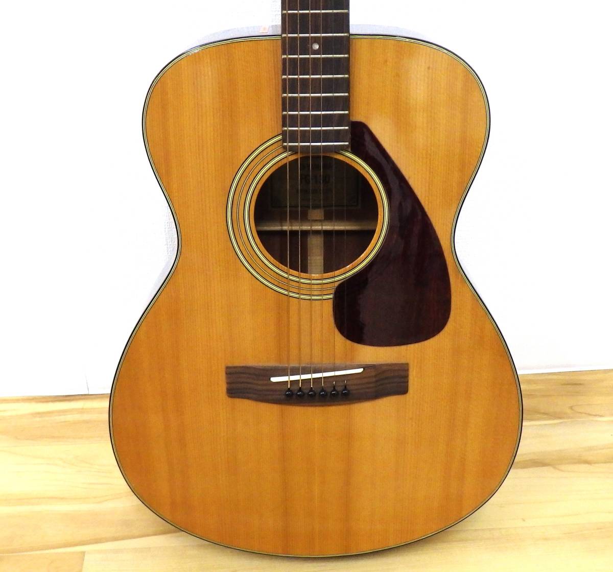 #5189　当時物 YAMAHA ヤマハ　 NIPPON GAKKI CO.LTD　 Acoustic Guitar　アコースティックギター FG-130　ケース付き_画像5