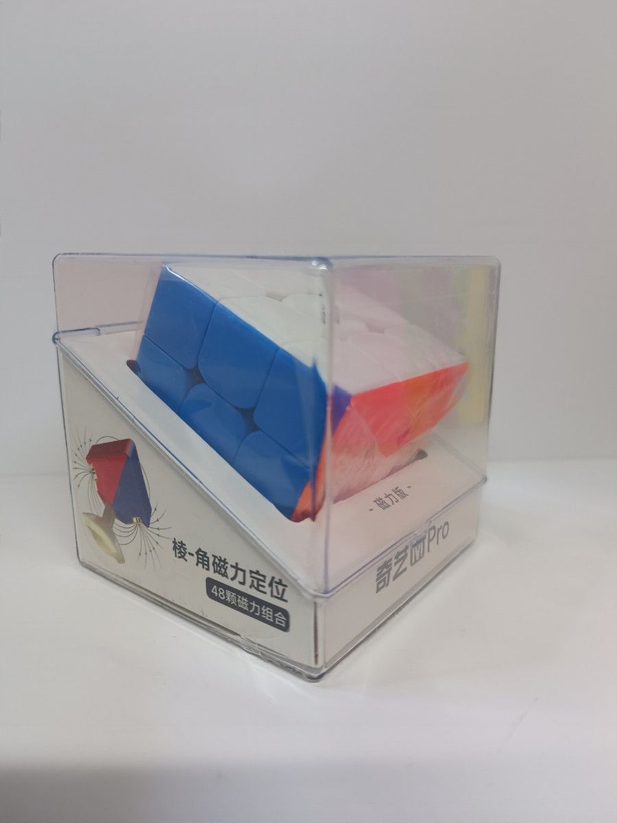 Qiyi M PRO ルービックキューブ　競技用　磁石搭載　　軽量設計