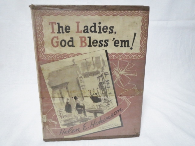 C　旧家　蔵出し　当時物　洋書　1950年　初版　The Ladies God Bless em　ヘレン・E・ホーキンソン　神のご加護　希少価値　ヴィンテージ_画像1