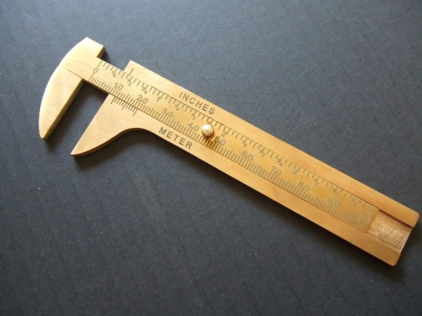 new goods *10 centimeter /4 -inch * brass made vernier calipers outer diameter 4inch10cm brass stylish brass american small size pocket vernier calipers writing brush box size tool made of metal ruler measuring instrument 