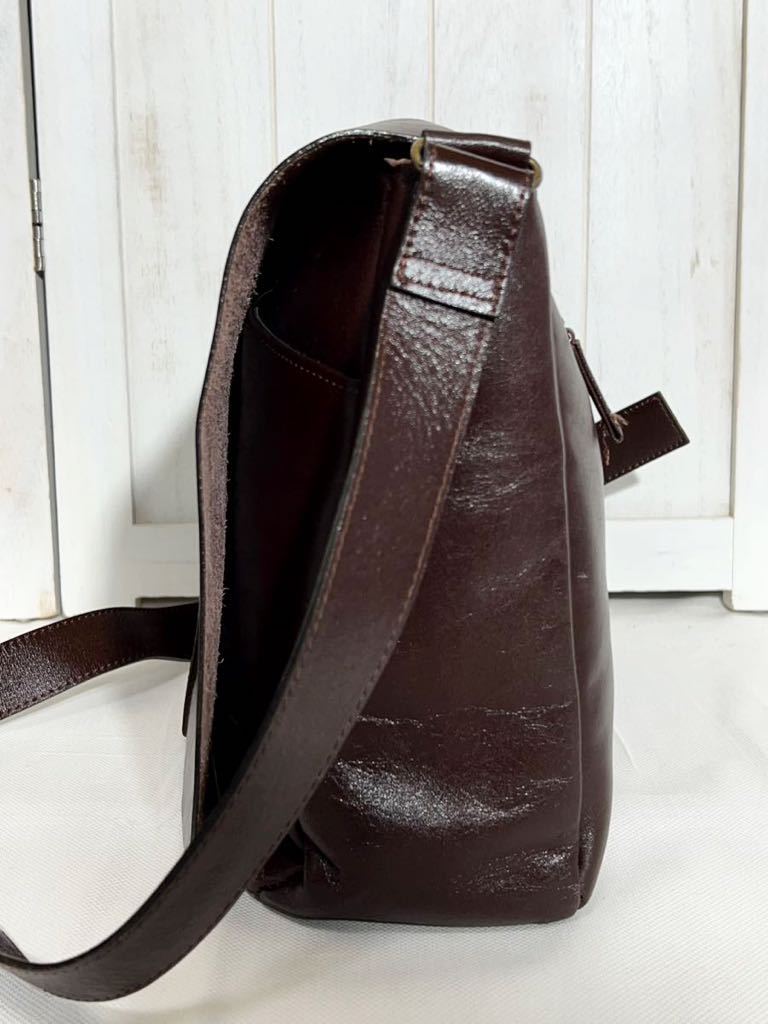 [ superior article / made in Japan ] hand made original leather diagonal .. leather. color gloss eminent! all leather shoulder bag burns tea dark brown 