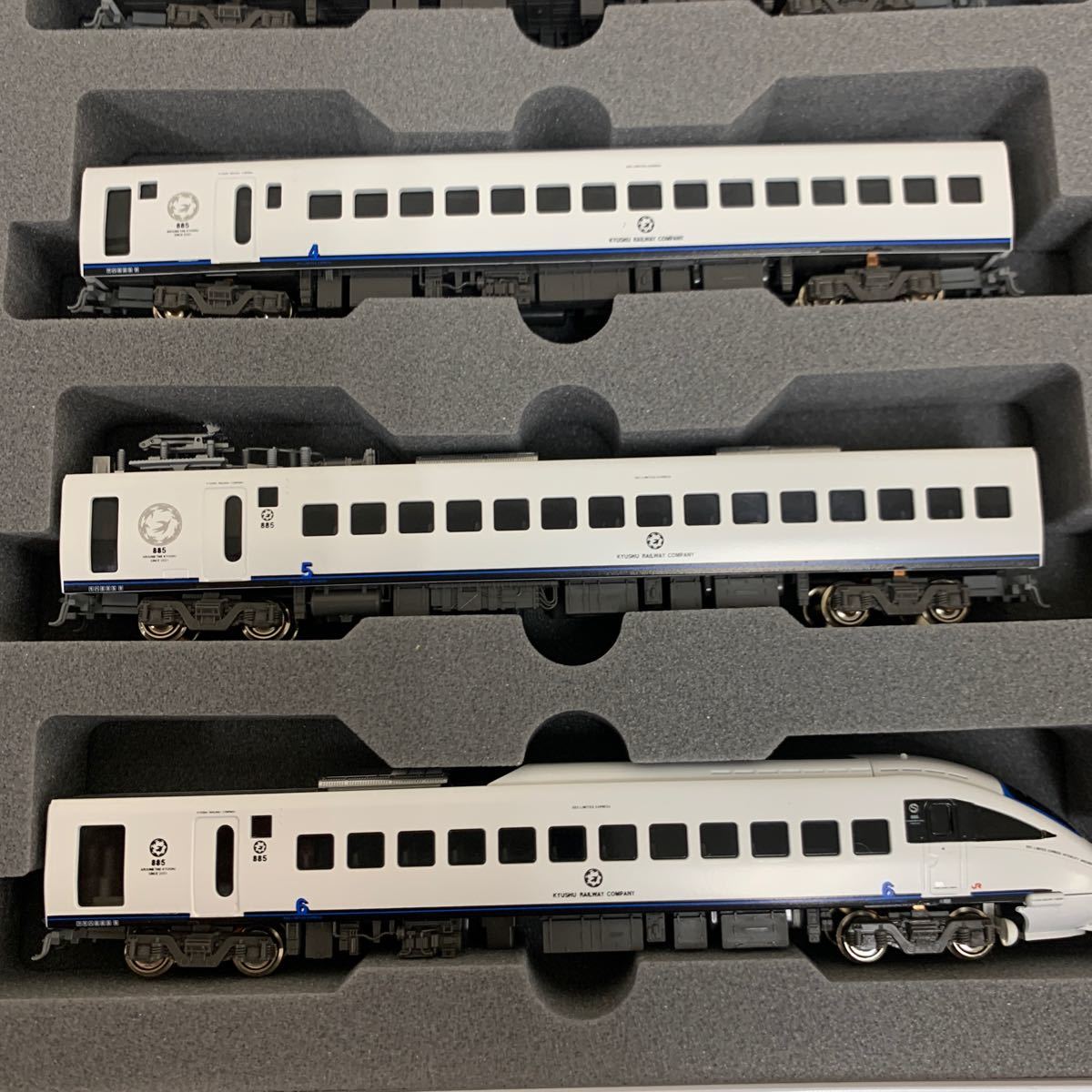 展示品 KATO 10-1394 885系 2次車 アラウンド・ザ・九州 6両セット 鉄道模型 Nゲージ _画像5