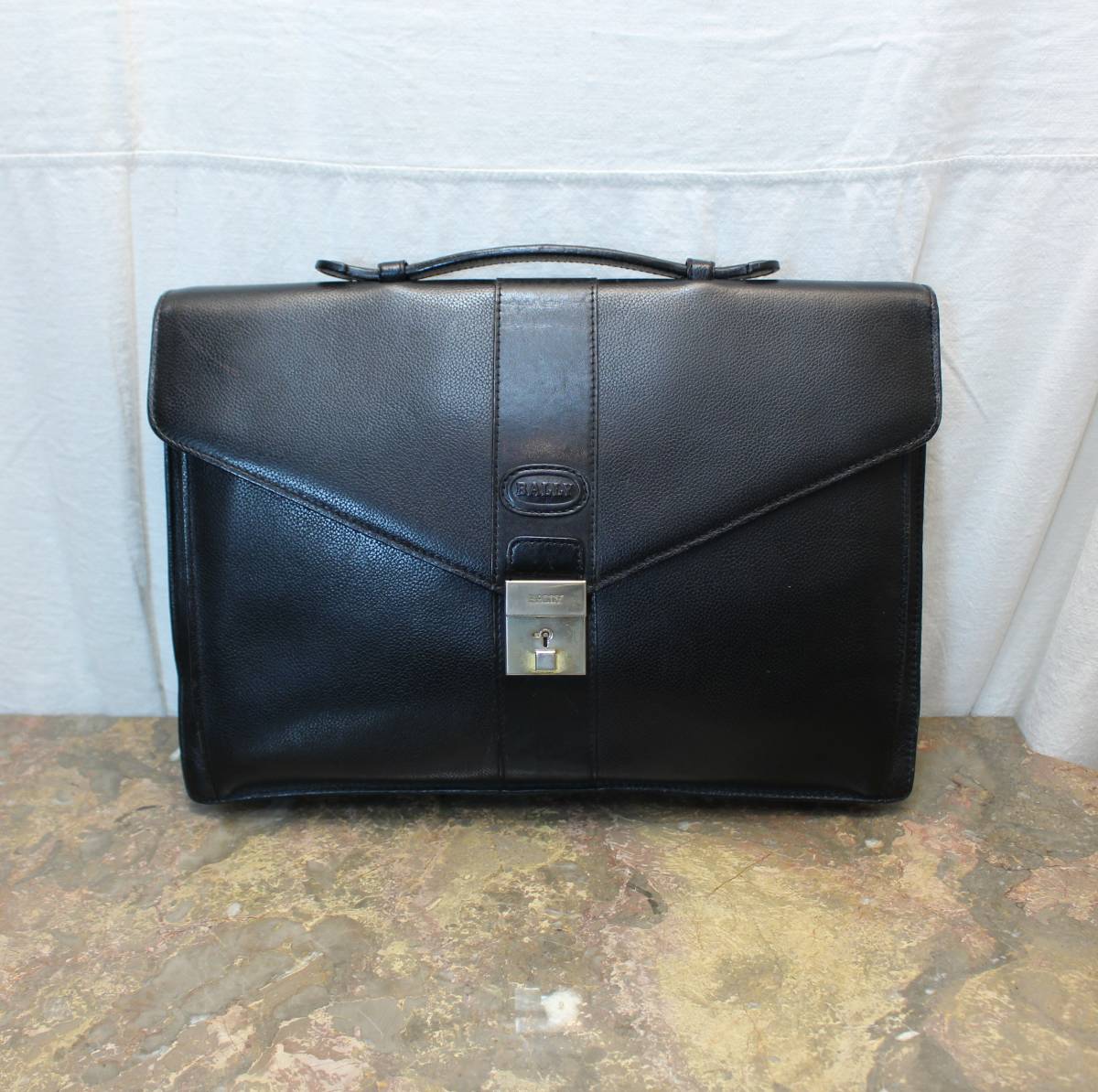 âªè¶
ç®çâ
12æâ« BAG BUSINESS LEATHER BALLY MADE ITALY/ããªãŒã¬ã¶ãŒããžãã¹ããã° IN ãã°ããããã° âªè¶
ç®çâ
12æâ« BAG BUSINESS LEATHER BALLY MADE ITALY/ããªãŒã¬ã¶ãŒããžãã¹ããã° IN ãã°ããããã°