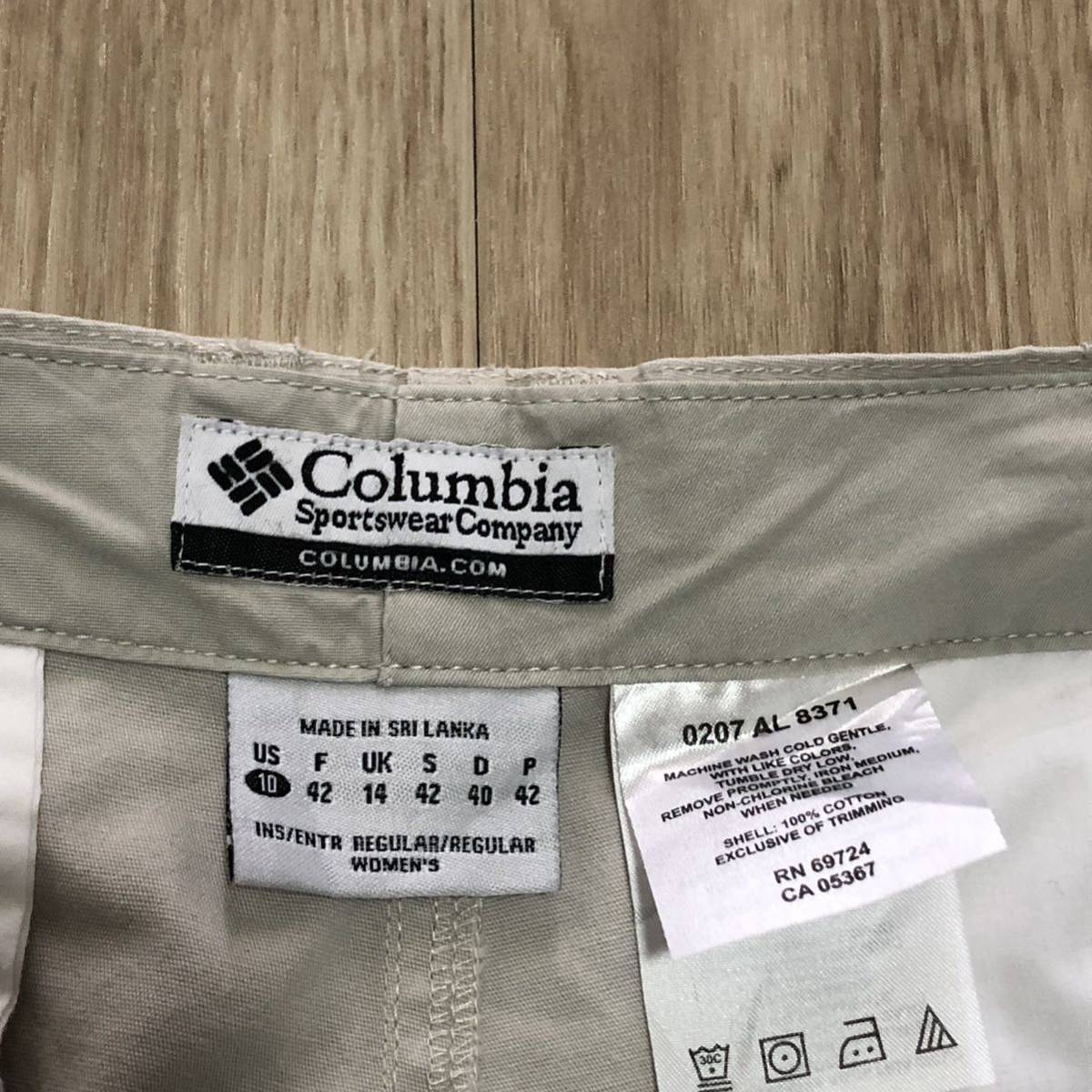 【送料無料】Columbiaチノパンツ　アイボリー　レディース10サイズ　コロンビアアウトドア登山