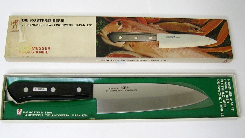 J.A.HENCKELS DIE ROSTFREI ヘンケルス　ロストフライシリーズ　三徳包丁　ナイフ　刃長：16.5㎝　全長：29㎝　未使用_画像1