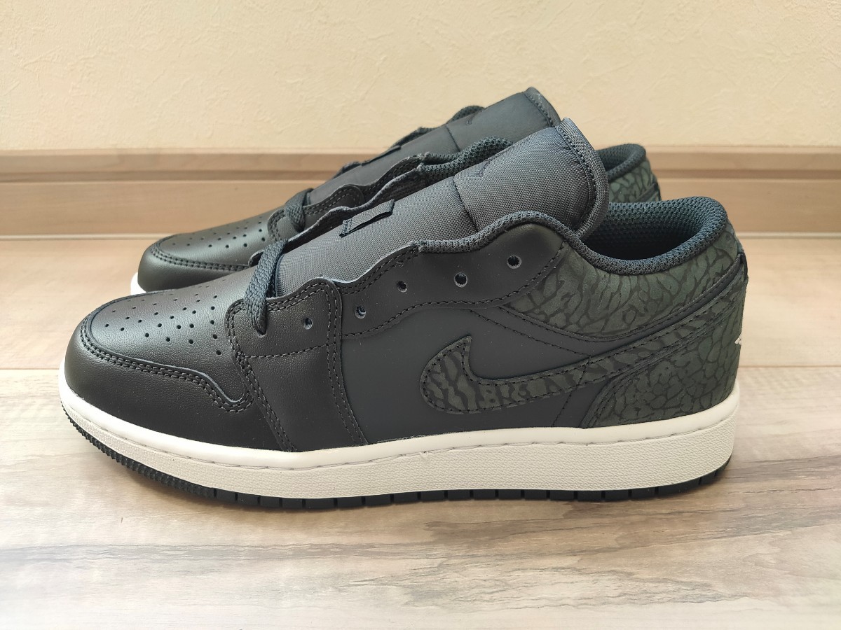 24cm NIKE AIR JORDAN 1 LOW GS BLACK ELEPHANT ナイキ エアジョーダン 1 ロー エア ジョーダン ブラック エレファント 黒 FB9908-001_画像7