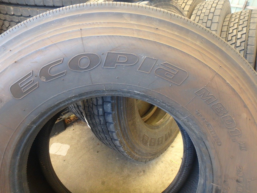 C379 バリ溝 2023年製 送料無料【295/80R22.5 153/150】ブリヂストン エコピアM801Ⅱ ミックスタイヤ 2本の画像9