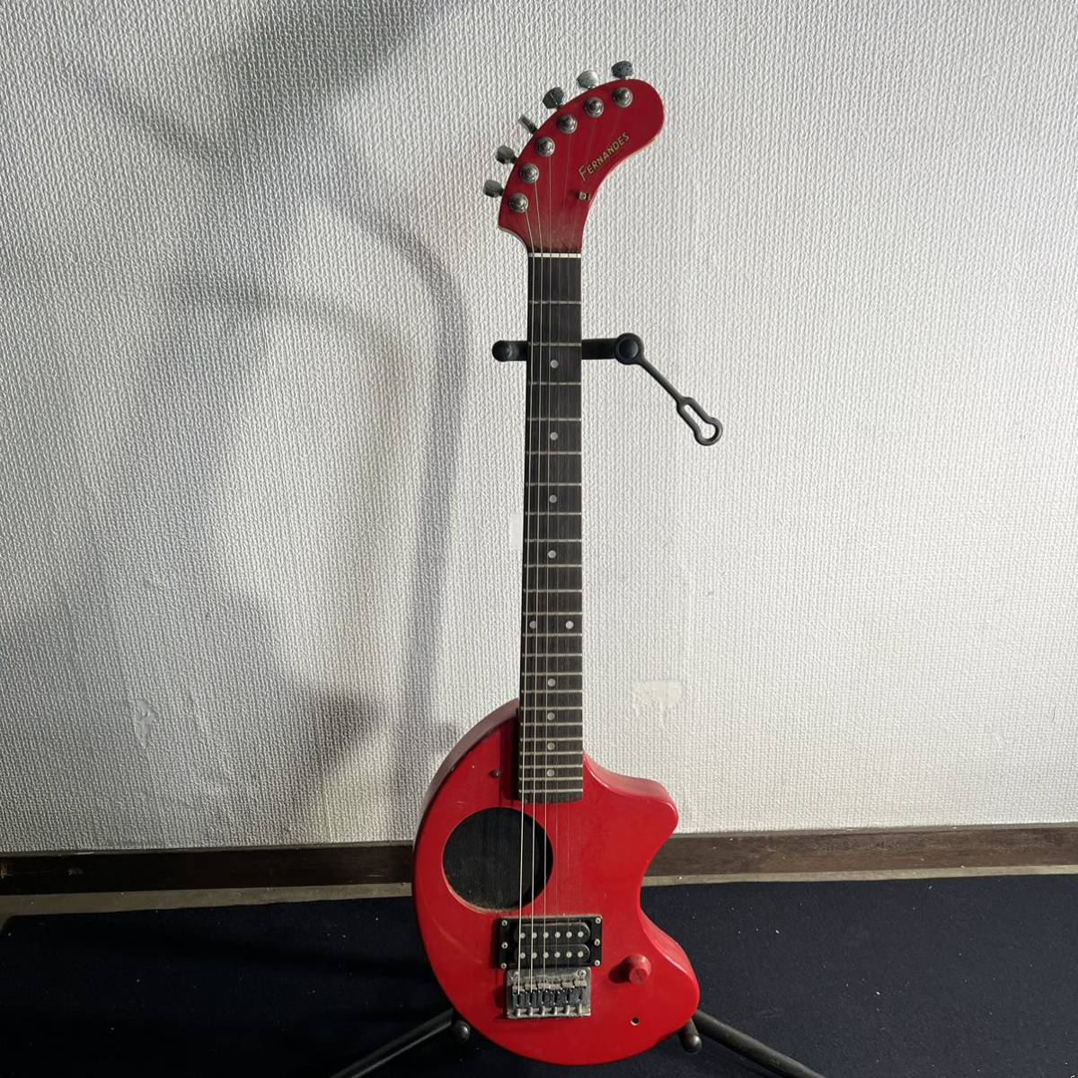 現状品 中古 FERNANDES フェルナンデス ZO-3 エレキギター 赤 ジャンク　02_画像1