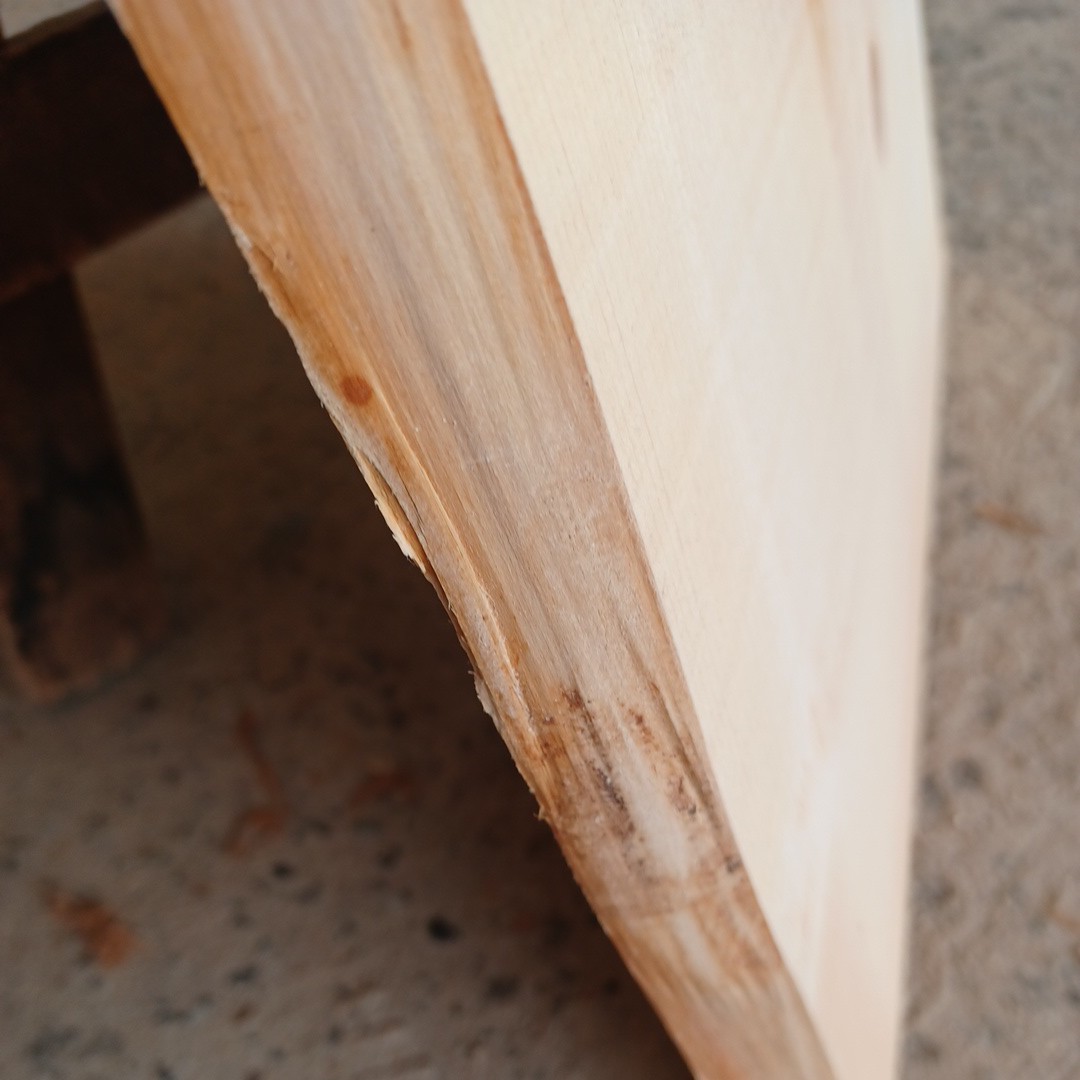 C-1647 【60×43.3～45×2cm】　国産ひのき　耳付節板　　テーブル　棚板　看板　一枚板　無垢材　桧　檜　DIY_画像10
